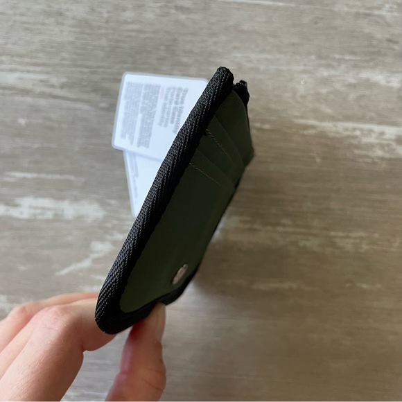 Lululemon True Identity Card Case - Green Twill - Picture 6 of 9
